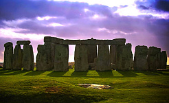 photo of Stonehenge